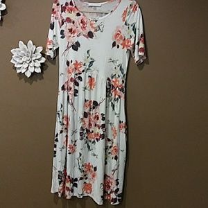 Chris and Carol dress